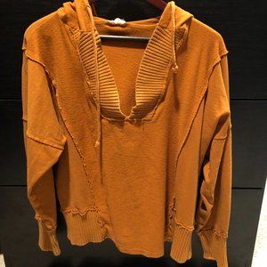 Easel burnt orange sweat size M